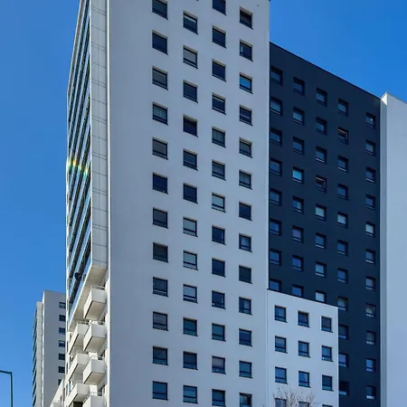 Bright Bulgarska With Parking Near Enea Stadium By Renters דירה פוזנן