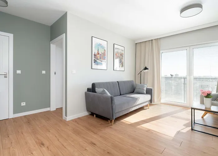 Bright Bulgarska With Parking Near Enea Stadium By Renters Apartamento