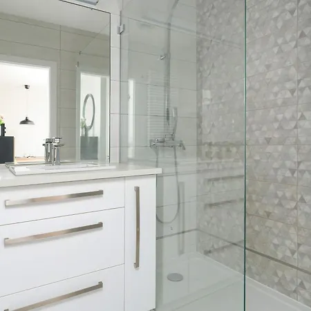 Bright Bulgarska With Parking Near Enea Stadium By Renters Lejlighed *