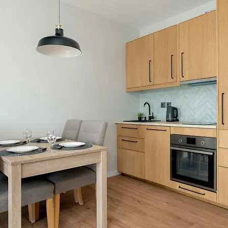 Bright Bulgarska With Parking Near Enea Stadium By Renters Posen